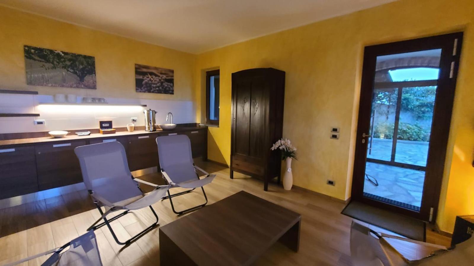 Casa Castella - Adults Only - Langhe Villa Diano dʼAlba Exterior foto
