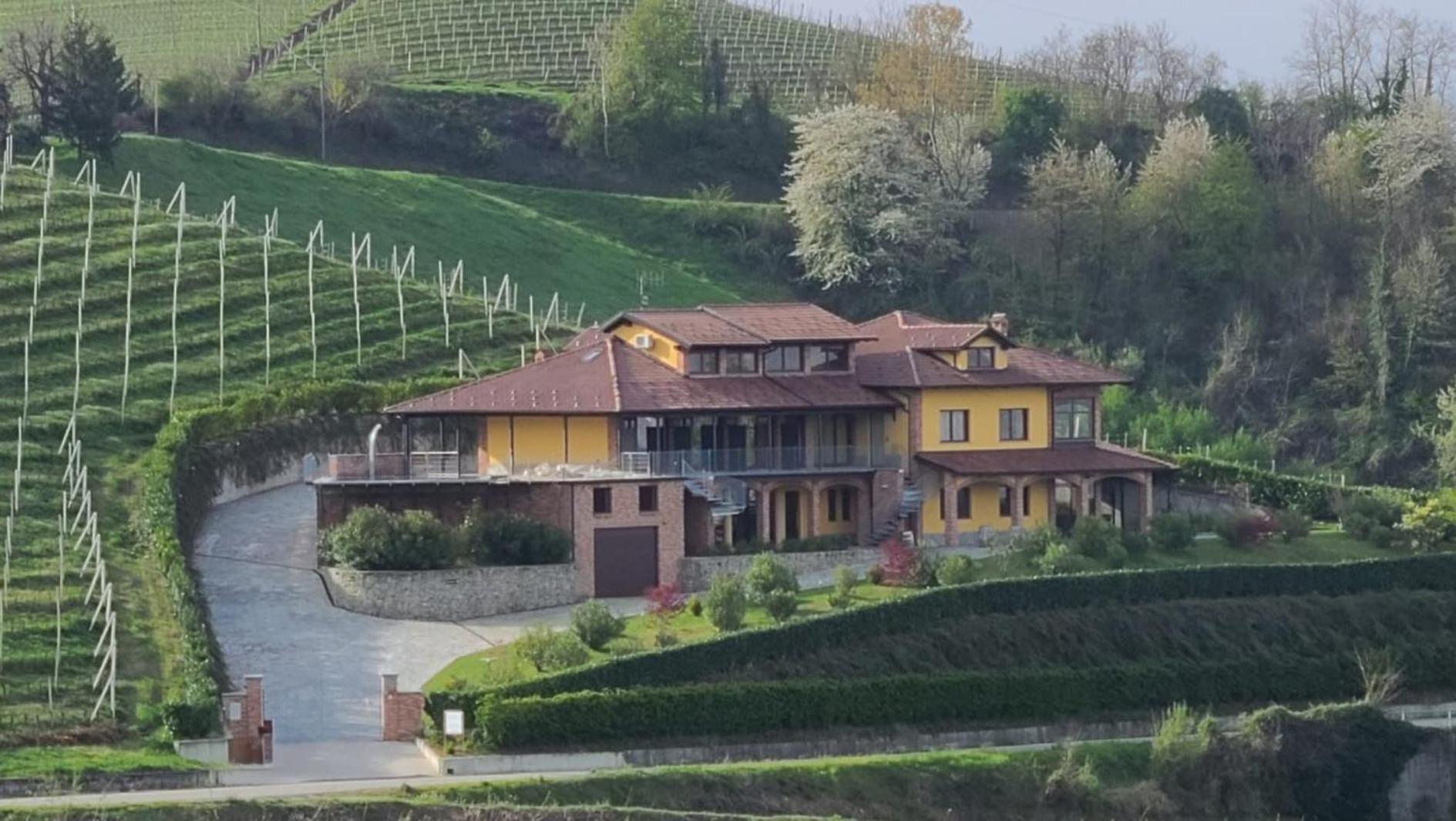 Casa Castella - Adults Only - Langhe Villa Diano dʼAlba Exterior foto